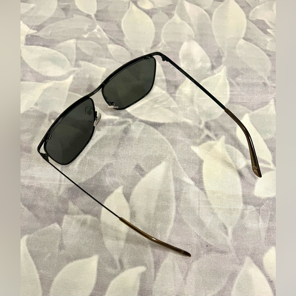 Authentic Prive Revaux men’s sunglasses
